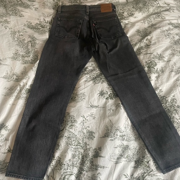 Women’s Levi’s wedgies - Picture 2 of 2